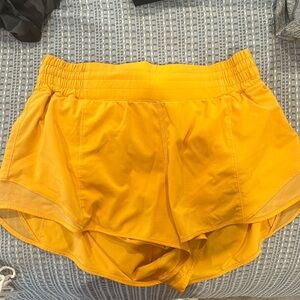 Lululemon Hotty Hot 2.5 inch gold shorts